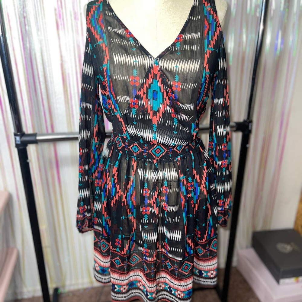 Bebe Aztec cold shoulder dress